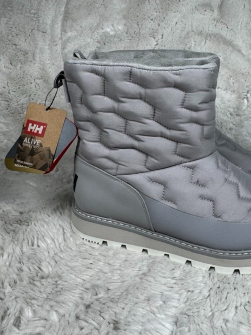Helly Hansen Women's Beloved 2.0 Insulated Winter Boots Grey Size 8.5 NWOB